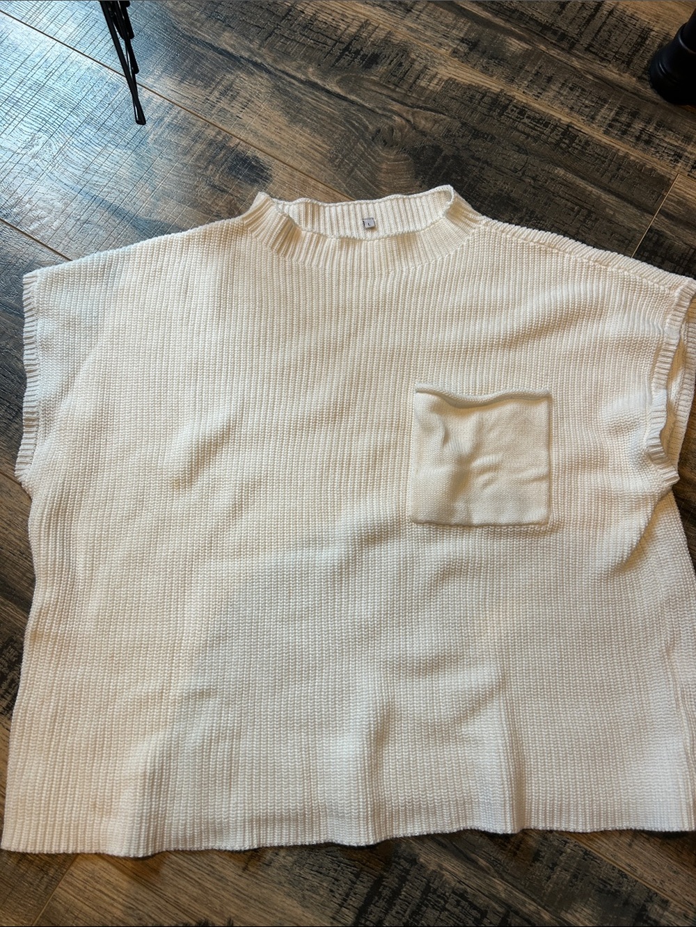 Cream Knit Short-Sleeve Sweater with Pocket